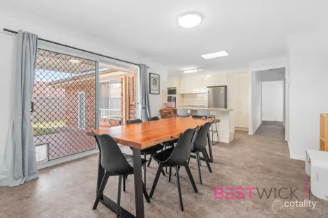 Property photo of 39 Kabbera Boulevard Kelso NSW 2795