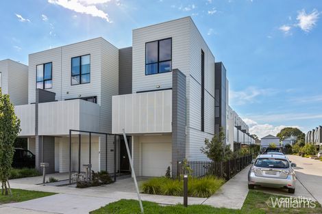 Property photo of 9 Piccolo Circuit Williamstown North VIC 3016