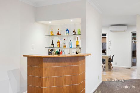 Property photo of 2 Dover Street Bentleigh East VIC 3165