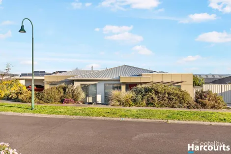 Property photo of 15 Burrows Way Leongatha VIC 3953