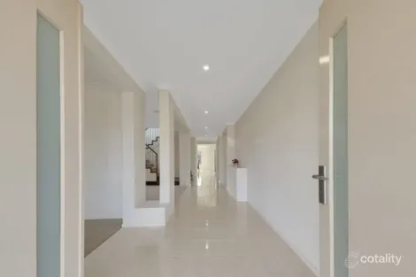 Property photo of 5 Fordham Road Point Cook VIC 3030