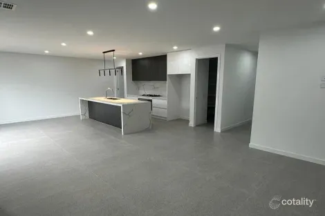 Property photo of 15 Lovicks Road Wollert VIC 3750