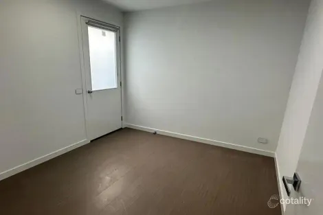 Property photo of 15 Lovicks Road Wollert VIC 3750