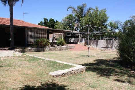 5 Dagmar Way, Swan View, WA 6056