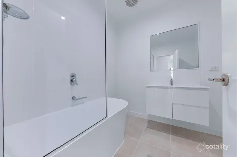 Property photo of 25 Abell Road Cannonvale QLD 4802