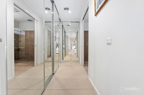 Property photo of 9 Yarra Way Taylors Hill VIC 3037