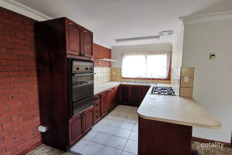 Property photo of 2/57 Thackeray Road Reservoir VIC 3073