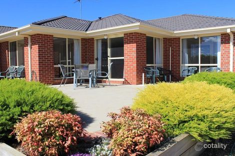Property photo of 32 Shehan Drive Beechworth VIC 3747