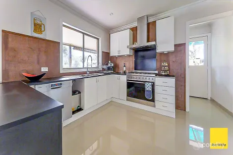 Property photo of 8 Wattle Drive Heathcote VIC 3523
