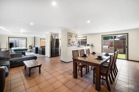 Property photo of 5 Rowen Court Cranbourne North VIC 3977