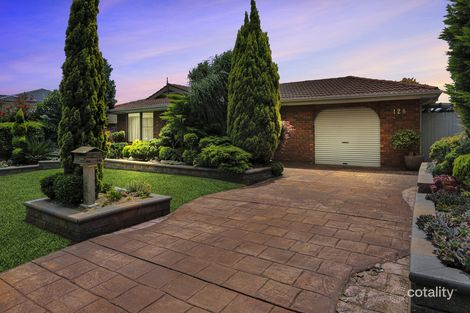 Property photo of 128 Evelyn Street Macquarie Fields NSW 2564