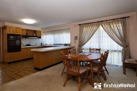 Property photo of 6 Ravensthorpe Crescent Narre Warren VIC 3805