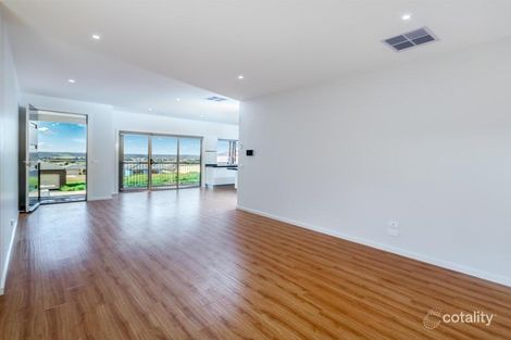 Property photo of 2 Hilton Rise Darley VIC 3340
