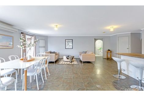 Property photo of 19 Darley Circuit Noarlunga Downs SA 5168