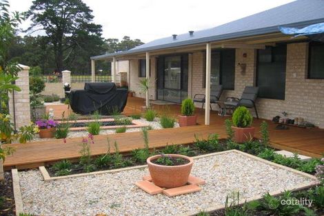 Property photo of 1 Digger Place Boyanup WA 6237