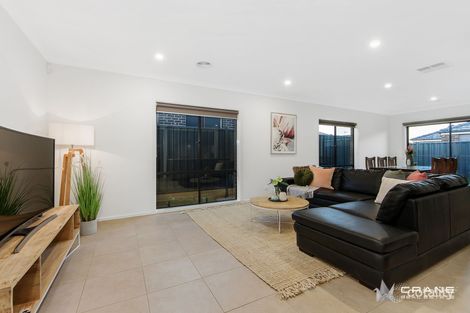 Property photo of 146 City Vista Court Fraser Rise VIC 3336