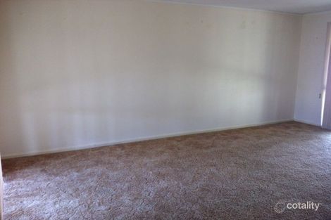 Property photo of 30 Goolagar Crescent Springdale Heights NSW 2641
