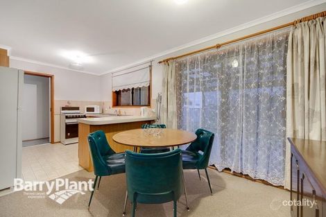 Property photo of 98 Duncan Drive Pakenham VIC 3810