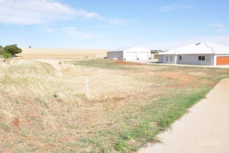 Property photo of 18 Loughan Road Junee NSW 2663
