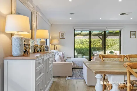 Property photo of 47 Woorawa Drive Doreen VIC 3754