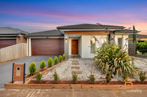 Property photo of 13 Pearson Place Melton South VIC 3338