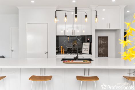 Property photo of 15 Cornforth Way Piara Waters WA 6112