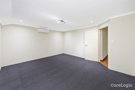 Property photo of 21 Reeves Entrance Success WA 6164