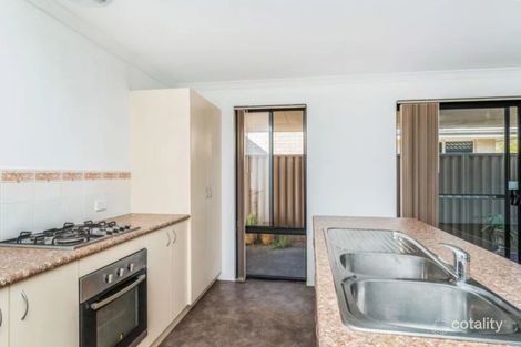 Property photo of 10/89 Amherst Road Canning Vale WA 6155