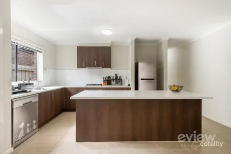 Property photo of 12 Moyne Road Werribee VIC 3030