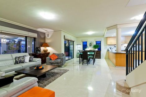 Property photo of 25 Cassidae Terrace Karrinyup WA 6018