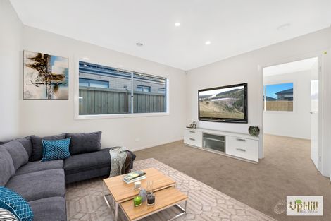 Property photo of 34 Shulze Drive Clyde North VIC 3978