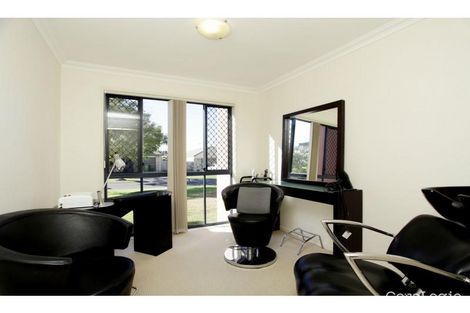 Property photo of 3 Boko Court Rothwell QLD 4022