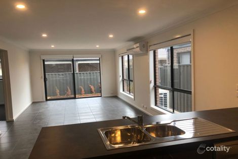 Property photo of 42 Bentham Street Roxburgh Park VIC 3064