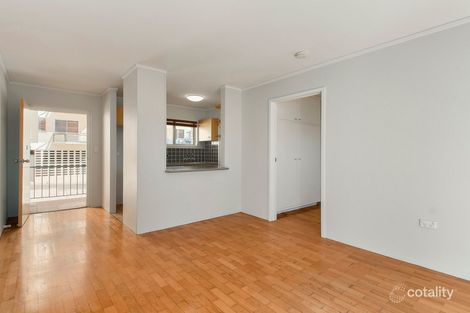 Property photo of 5/76 Gladstone Road Highgate Hill QLD 4101