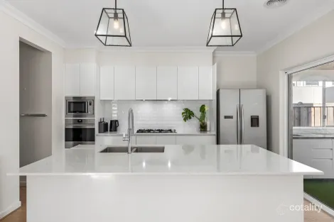 Property photo of 19 Scentbark Street Torquay VIC 3228