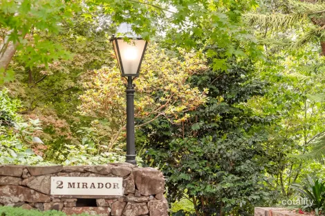 2 Don St, Kurrajong Heights, NSW 2758