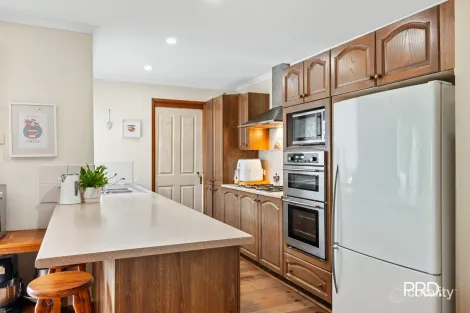 Property photo of 11 Luchetti Avenue Hazelbrook NSW 2779