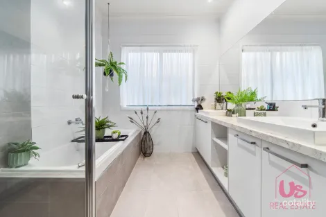 Property photo of 46 Maintop Ridge Botanic Ridge VIC 3977