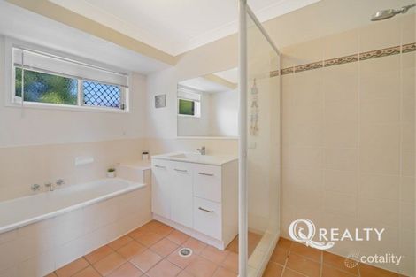Property photo of 69 Cumberland Crescent Heritage Park QLD 4118