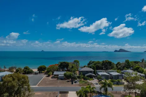 Property photo of 19 Roseric Crescent Hideaway Bay QLD 4800