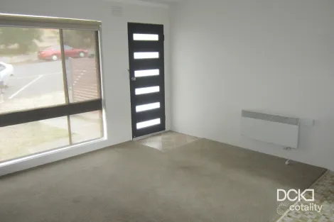 Property photo of 1/92 Old Violet Street Ironbark VIC 3550