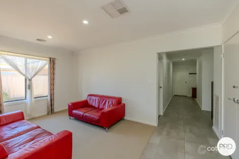 Property photo of 17 Mary Court Robinvale VIC 3549