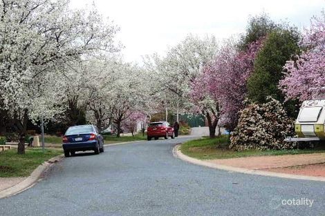 Property photo of 10 Kowen Place Jerrabomberra NSW 2619