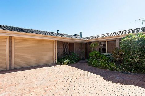 2/6 Bowler Pl, Bull Creek, WA 6149