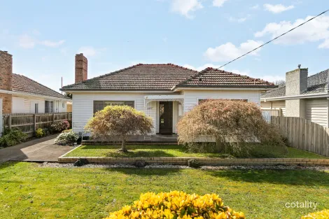 32 WARWICK RD, PASCOE VALE, VIC 3044