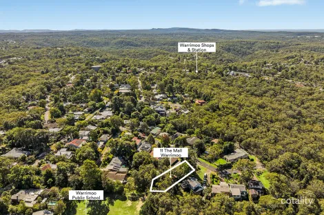 Property photo of 11 The Mall Warrimoo NSW 2774