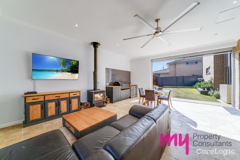 Property photo of 22 Dengate Close Elderslie NSW 2570