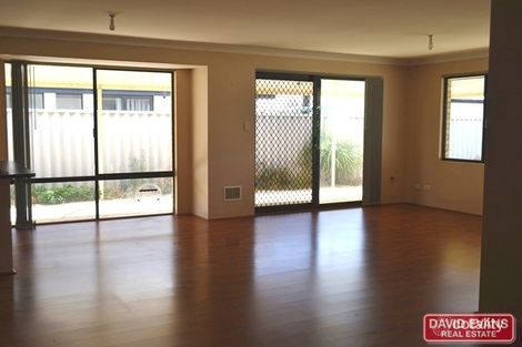Property photo of 7 Gardneri Way Banksia Grove WA 6031