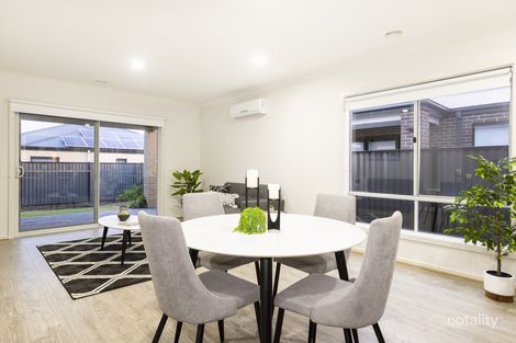 Property photo of 27 Riegelhuth Street Craigieburn VIC 3064