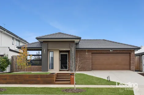 Property photo of 12 Lory Circuit Sunbury VIC 3429